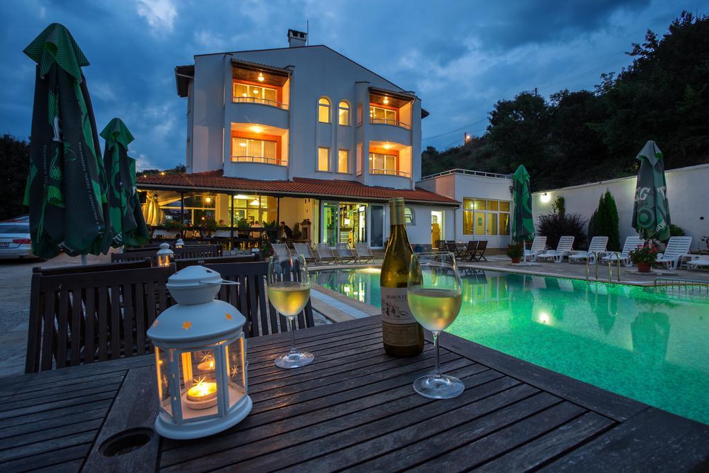 Family Hotel Saint Konstantin Glavatartsi Exterior foto